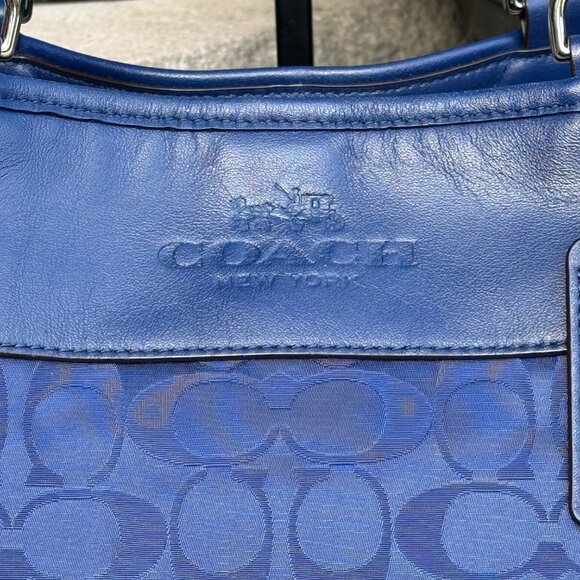 COACH SIGNATURE DRAWSTRING CARRYALL Women's Satchel Excellent Condtition - Picture 4 of 16